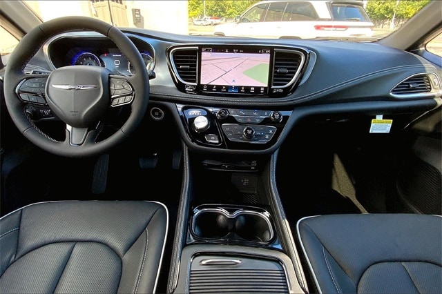 2026 CHRYSLER PACIFICA - Image 5