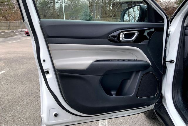 2022 JEEP COMPASS - Image 21