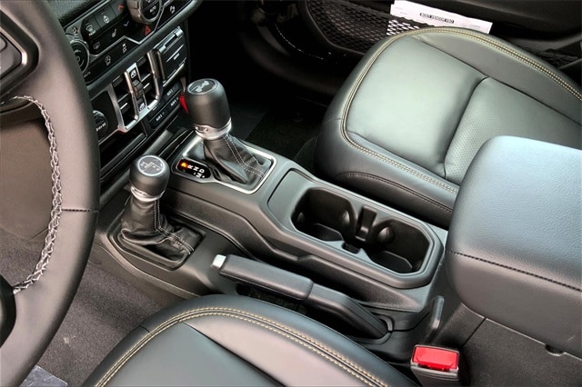 2025 JEEP WRANGLER - Image 7