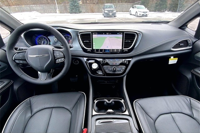 2026 CHRYSLER PACIFICA - Image 5