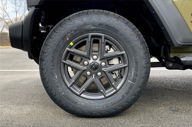 2025 JEEP WRANGLER - Image 12