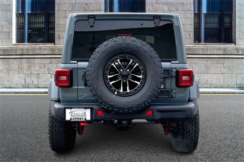 New 2026 Jeep Wrangler Rubicon X Sport Utility