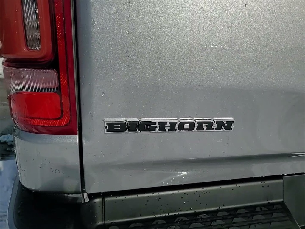 2019 RAM 1500 - Image 12