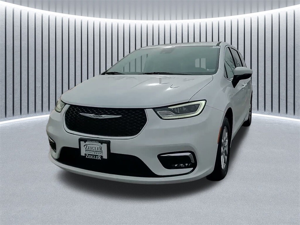 2023 CHRYSLER PACIFICA - Image 17
