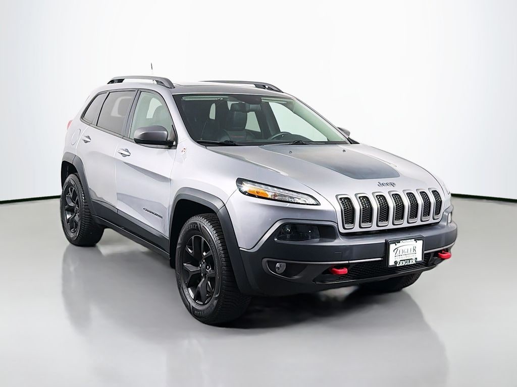Used 2017 Jeep Cherokee Trailhawk 4x4 SUV