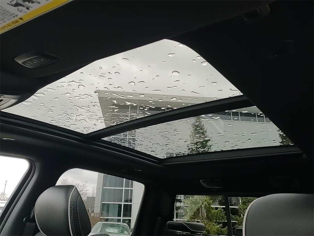 2025 RAM 1500 - Image 35