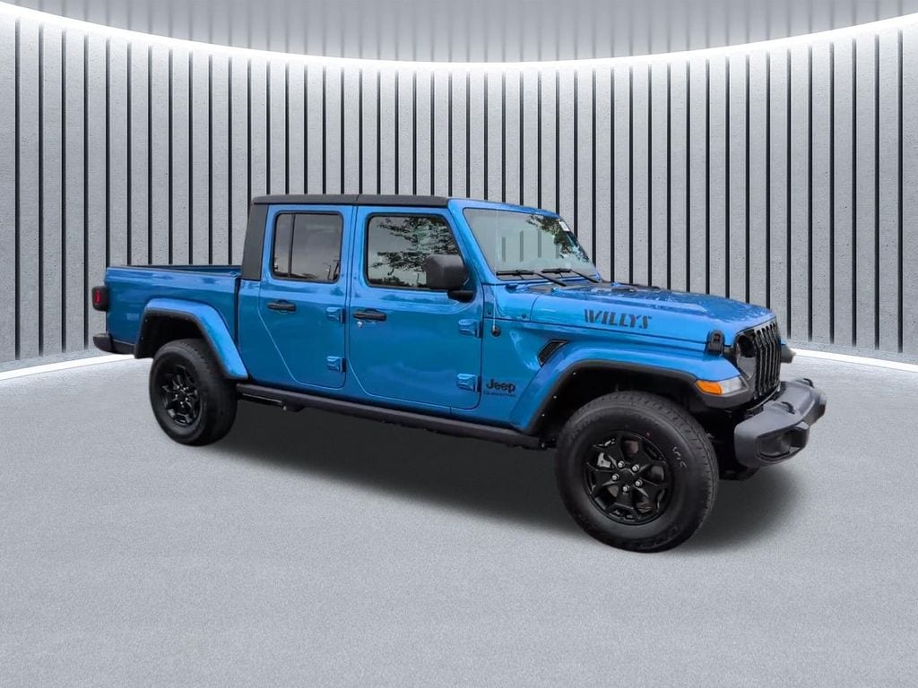 Used 2022 Jeep Gladiator Sport Truck Crew Cab