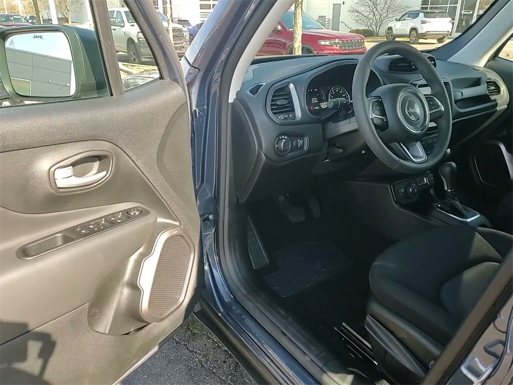 2023 JEEP RENEGADE - Image 23