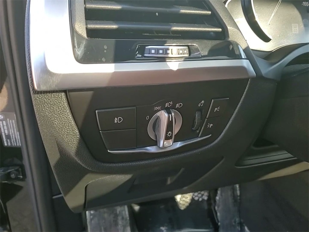 2020 BMW X3 - Image 25