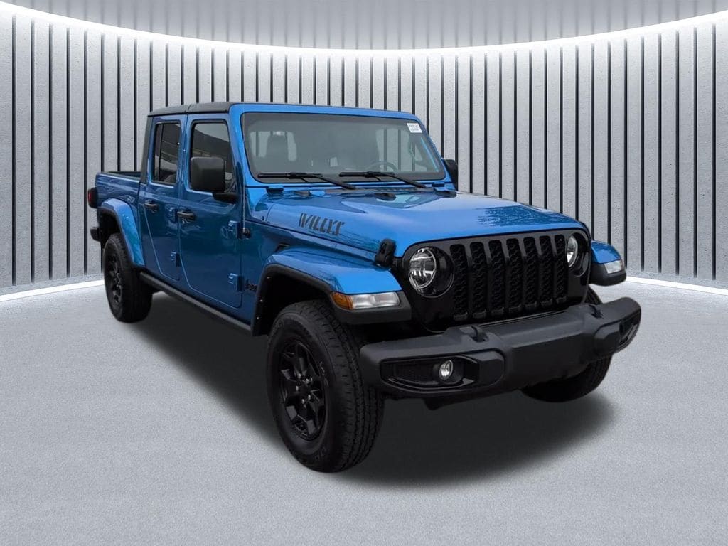 Used 2022 Jeep Gladiator Sport Truck Crew Cab