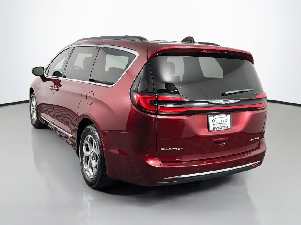 Used 2023 Chrysler Pacifica Limited Van Passenger Van