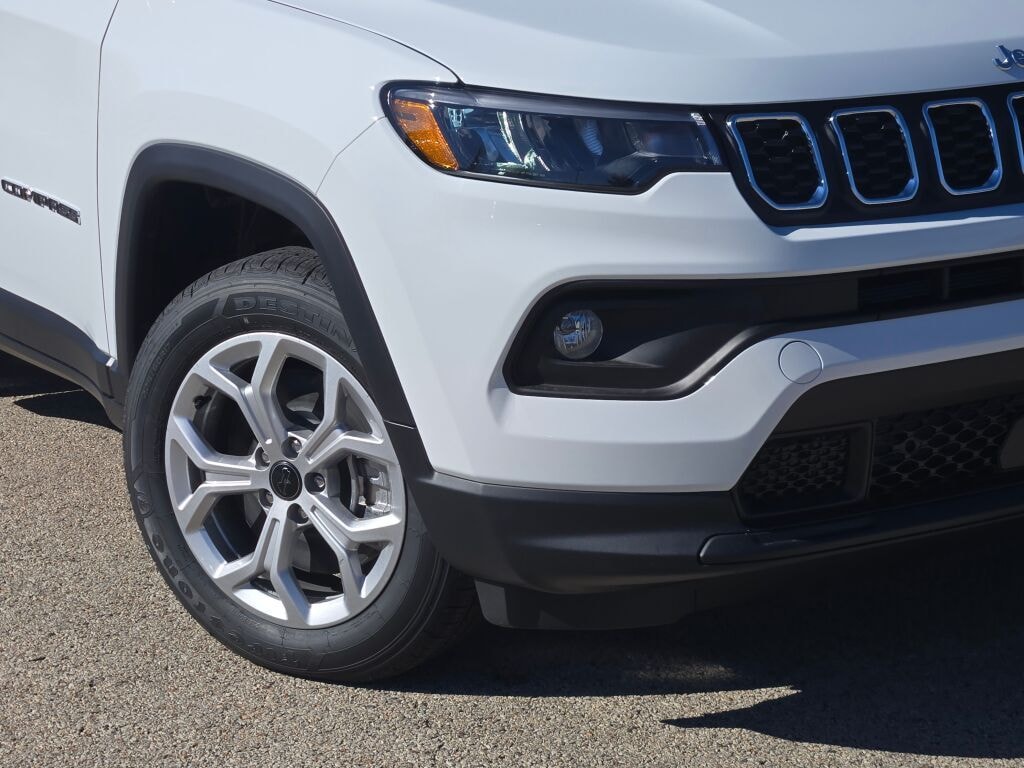 New 2026 Jeep Compass LATITUDE 4X4 Sport Utility