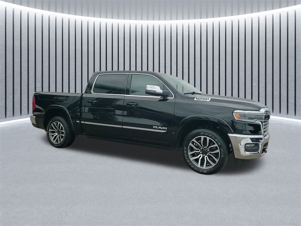 2025 RAM 1500 - Image 3