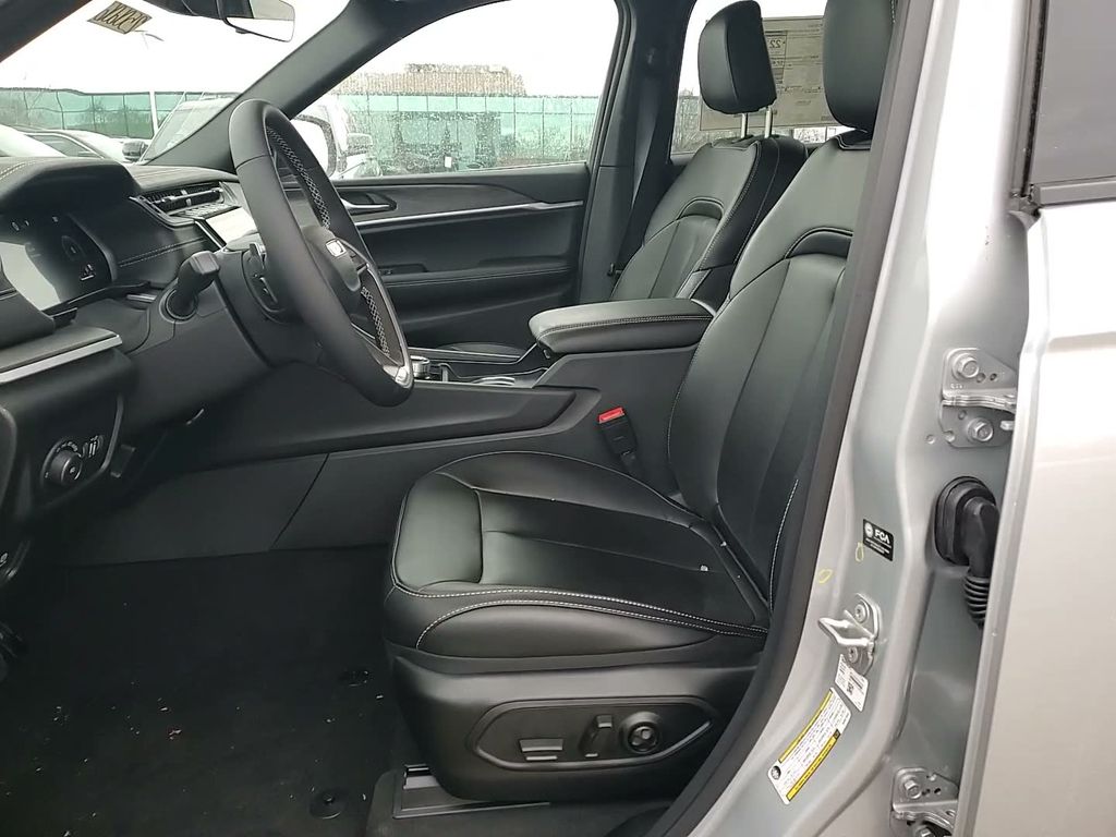 2025 Jeep Grand Cherokee Limited - Photo 26