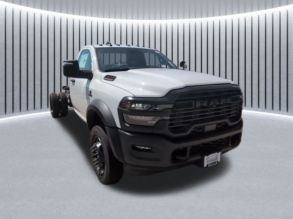 New 2026 Ram 4500 Chassis Cab TRADESMAN REGULAR 4X4 84' CA Pickup