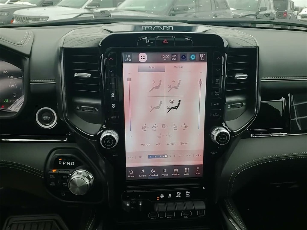 2025 RAM 1500 - Image 32