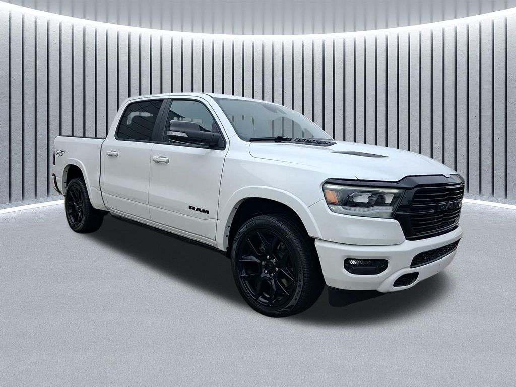 2022 RAM 1500 Laramie 4x4 Crew Cab 5'7's photo