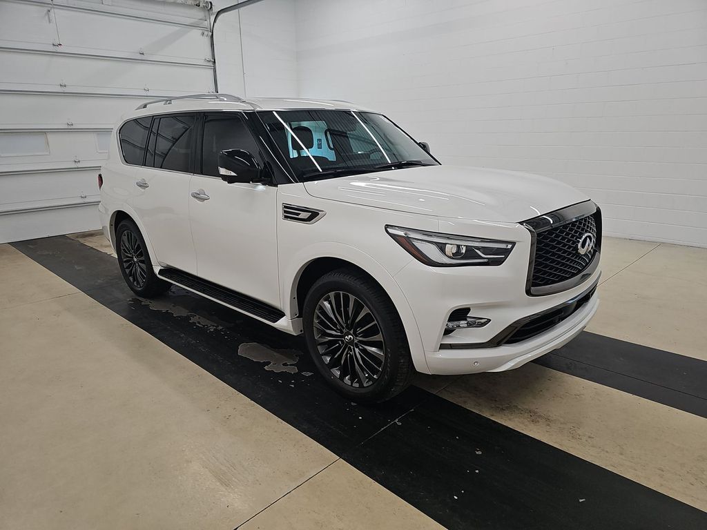 2024 INFINITI QX80 Sensory 4WD's photo