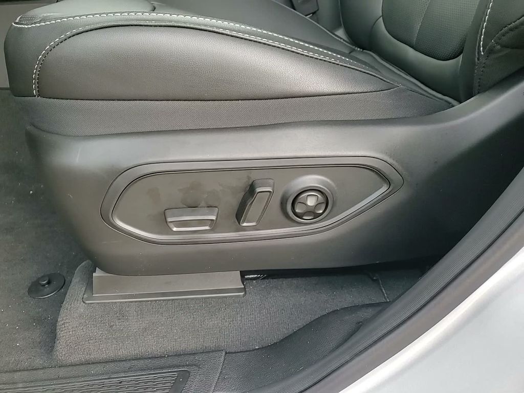 2025 Jeep Grand Cherokee Limited - Photo 27