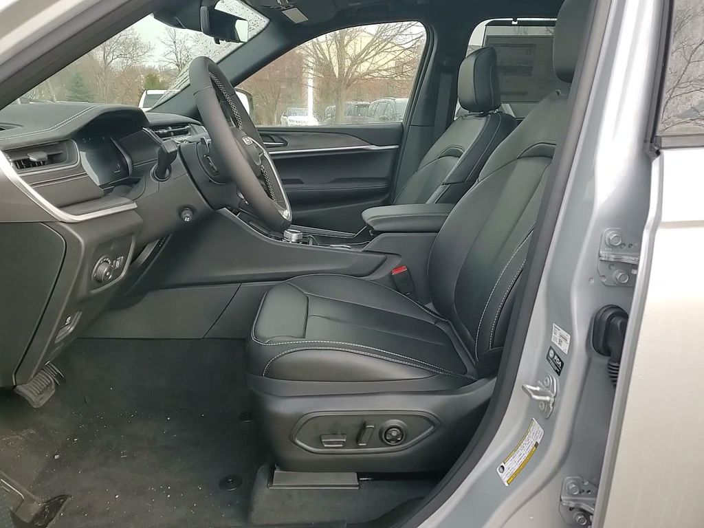 2025 Jeep Grand Cherokee Limited - Photo 26