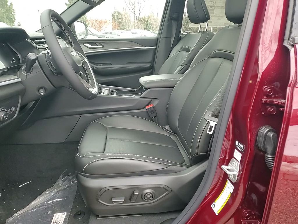 2025 Jeep Grand Cherokee Limited - Photo 22