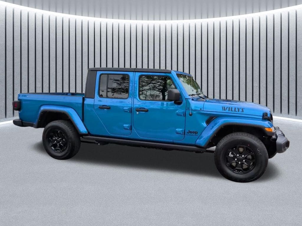 Used 2022 Jeep Gladiator Sport Truck Crew Cab