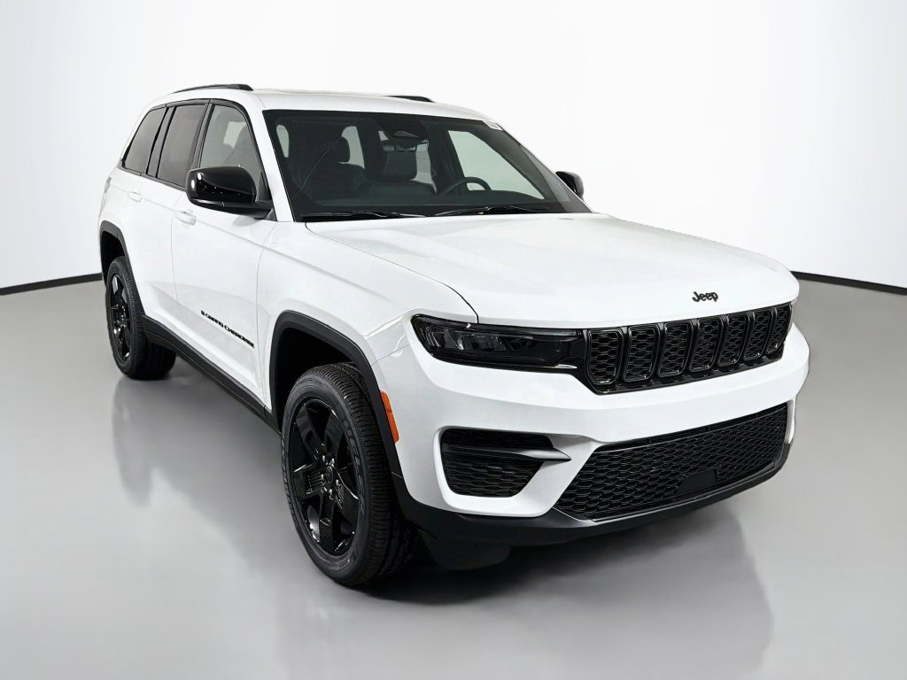 2027 Jeep Grand Cherokee Laredo