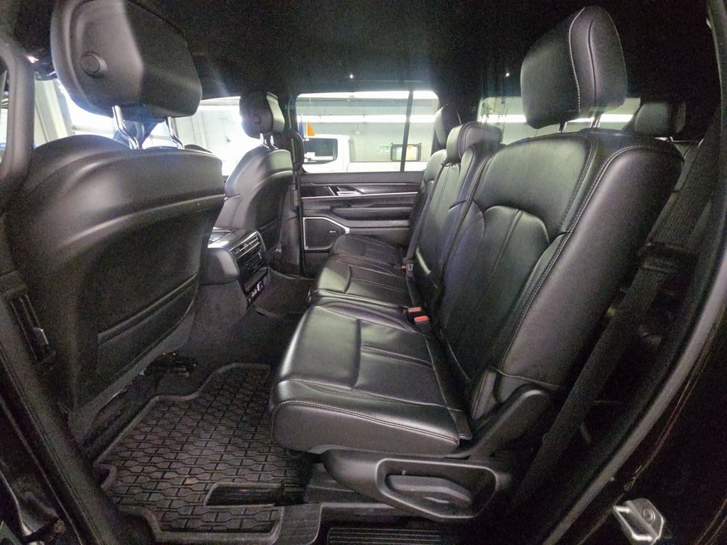 2024 JEEP WAGONEER L - Image 5