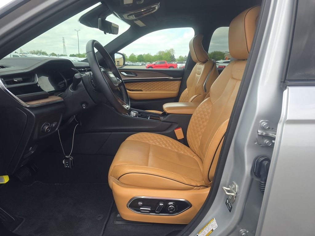 Used 2024 Jeep Grand Cherokee L Summit SUV