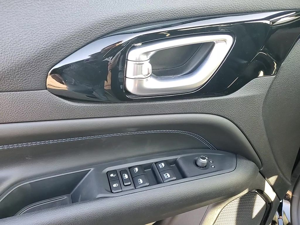 2026 Jeep Compass Altitude - Photo 9