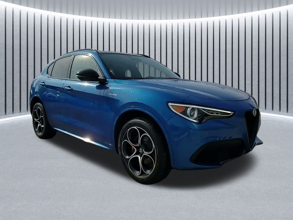 2022 Alfa Romeo Stelvio Ti Veloce