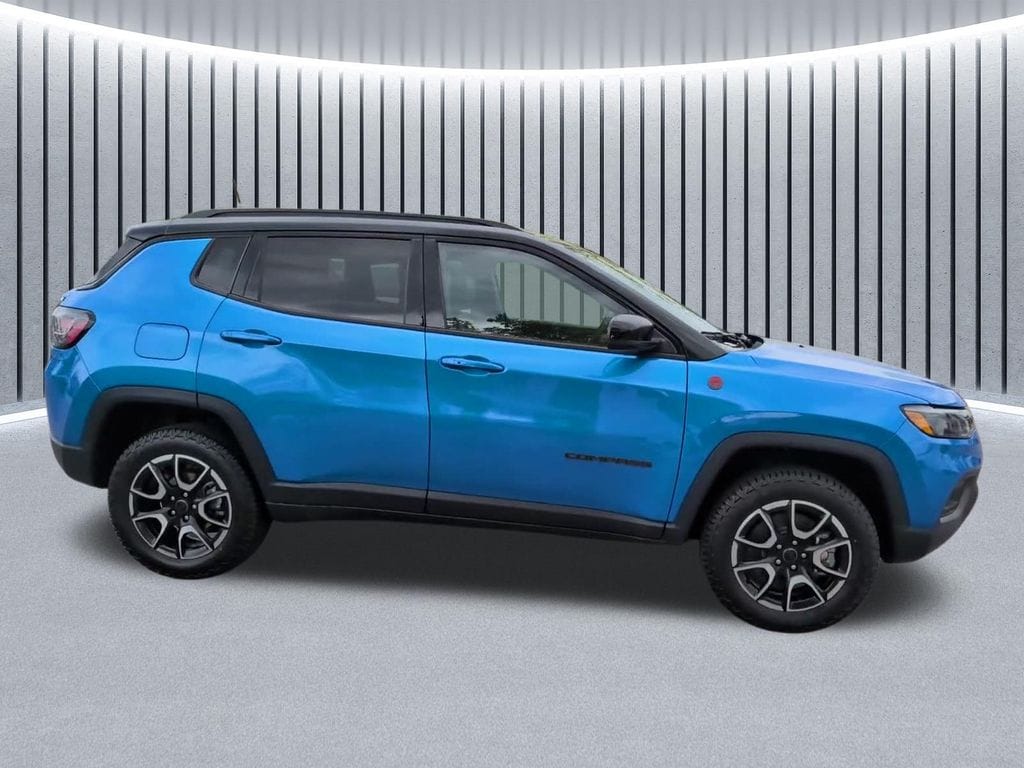 Used 2025 Jeep Compass Trailhawk SUV