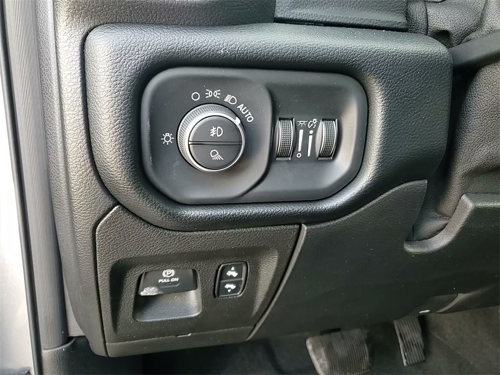 2019 RAM 1500 - Image 27