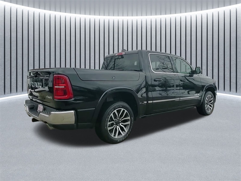 2025 RAM 1500 - Image 8