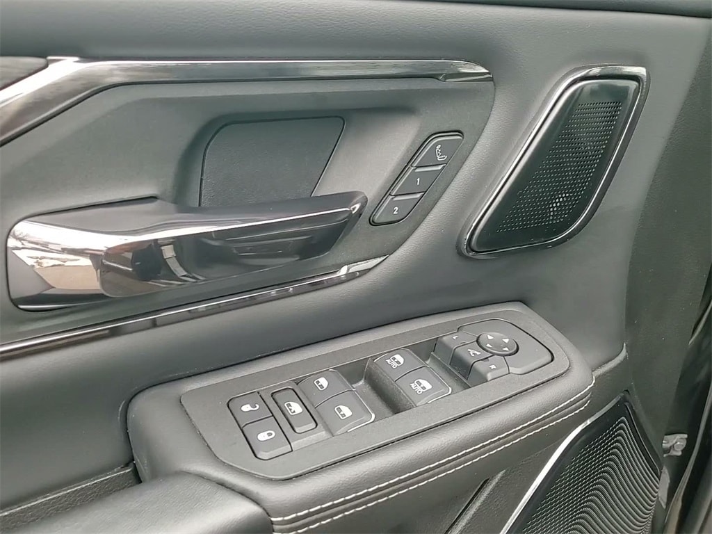 2025 RAM 1500 - Image 24