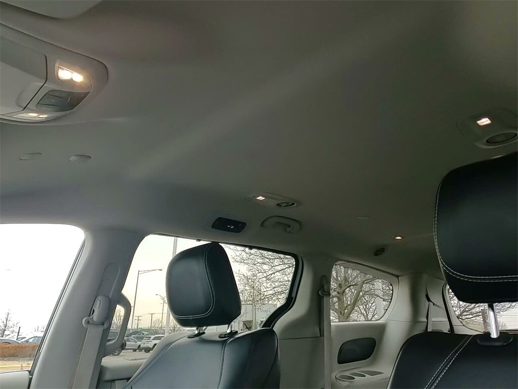 2023 CHRYSLER PACIFICA - Image 30