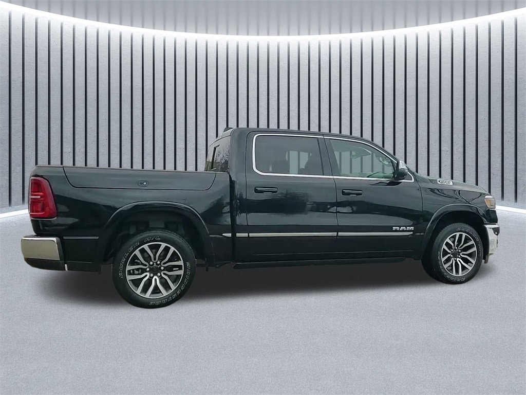 2025 RAM 1500 - Image 7