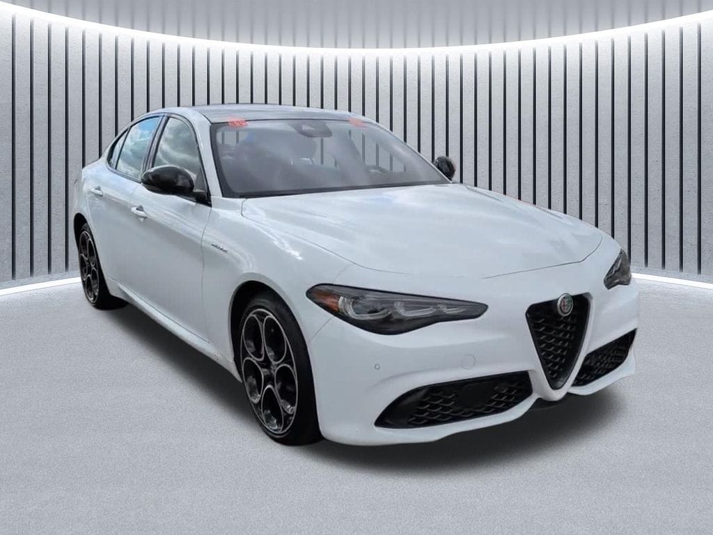 2024 Alfa Romeo Giulia Veloce AWD's photo