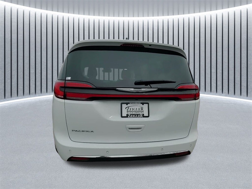 2023 CHRYSLER PACIFICA - Image 10