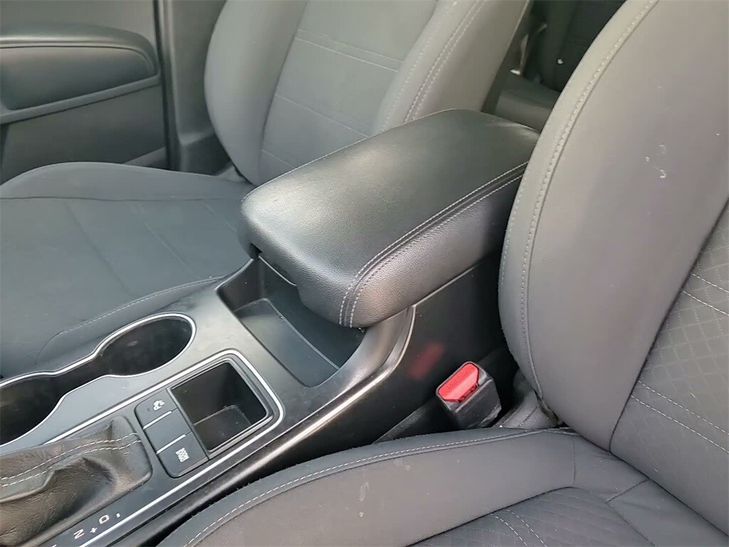 2017 KIA SORENTO - Image 29