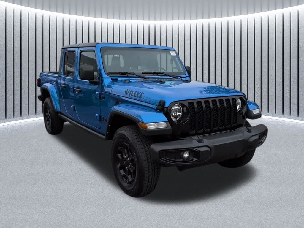 Used 2022 Jeep Gladiator Sport Truck Crew Cab