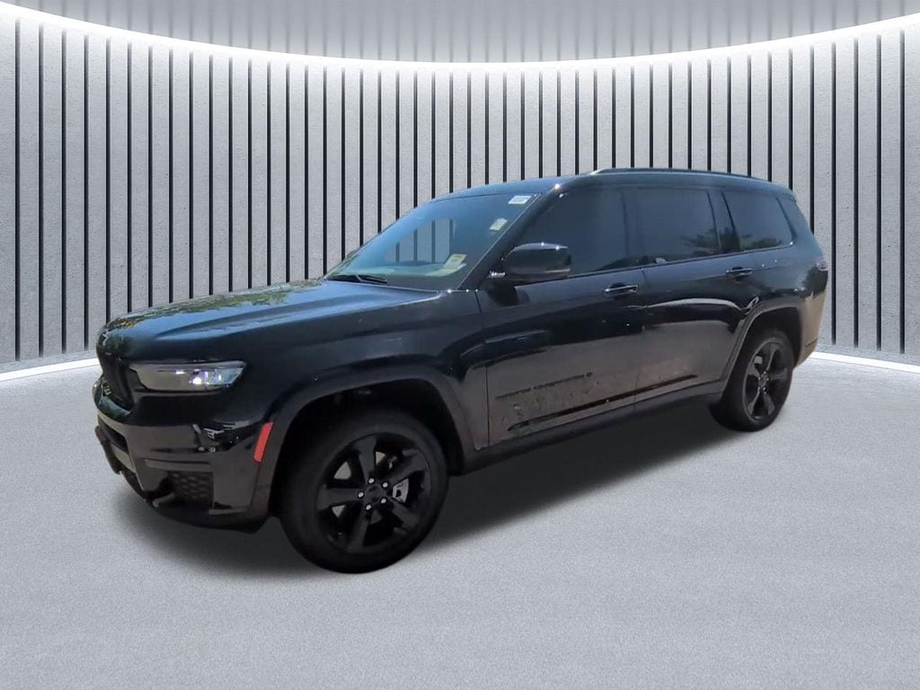 Used 2023 Jeep Grand Cherokee L Laredo SUV