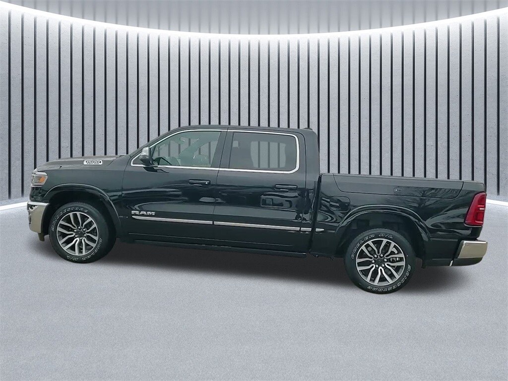 2025 RAM 1500 - Image 18