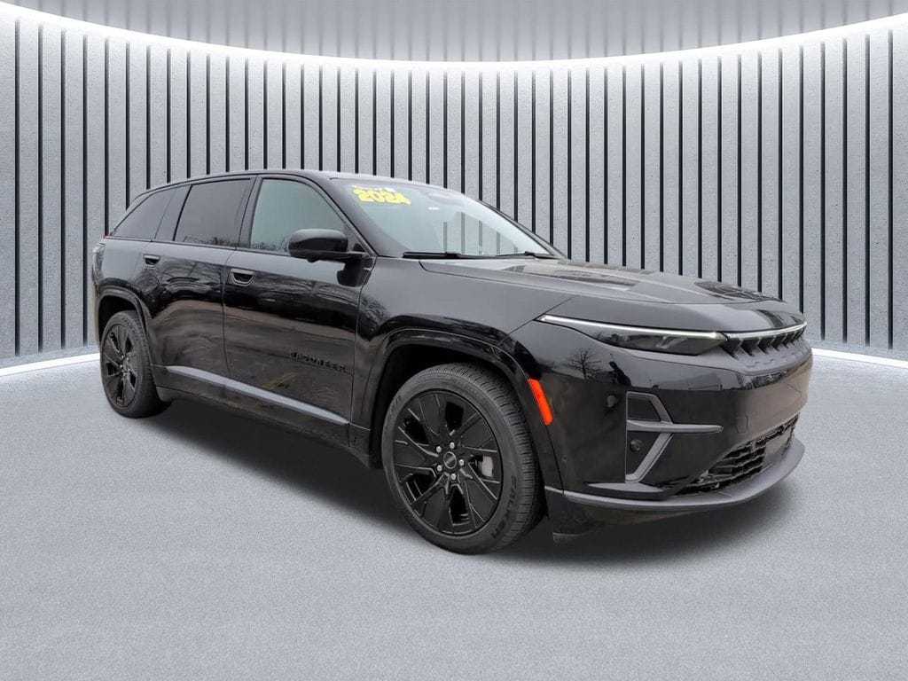 Used 2024 Jeep Wagoneer S Launch Edition with VIN 3C4RJNAK6RT179212 for sale in Schaumburg, IL