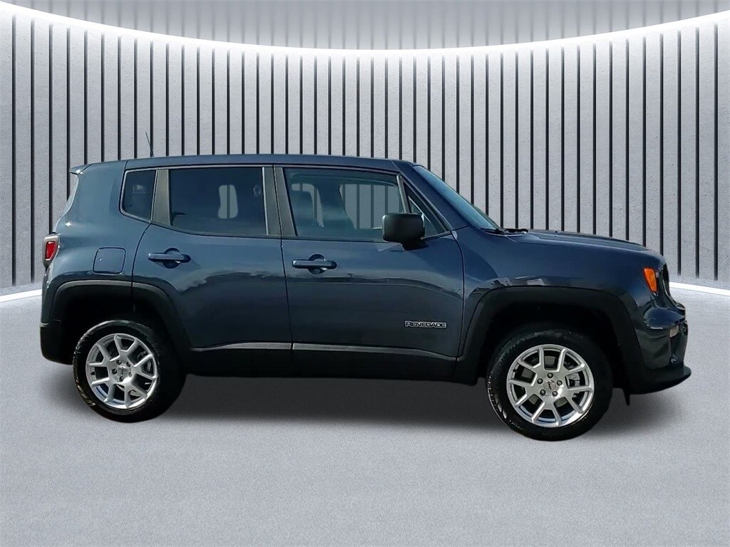 2023 JEEP RENEGADE - Image 4