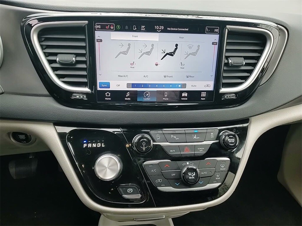 2023 CHRYSLER PACIFICA - Image 28