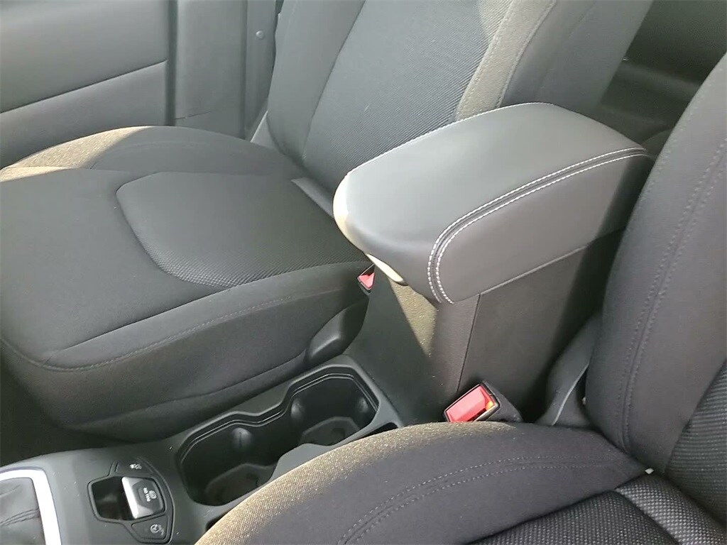 2023 JEEP RENEGADE - Image 34