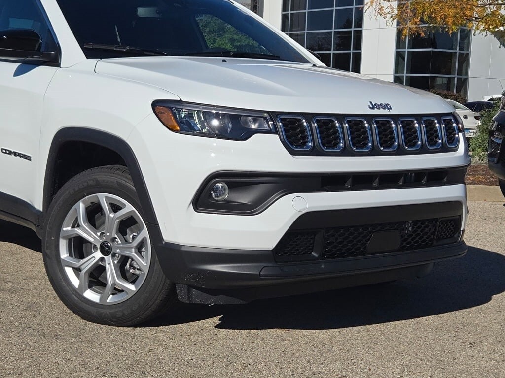 New 2026 Jeep Compass Latitude SUV