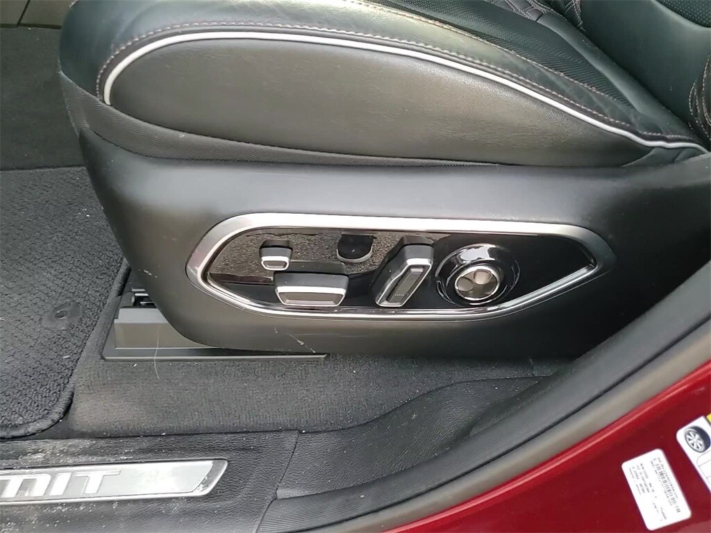 2025 JEEP GRAND CHEROKEE - Image 11