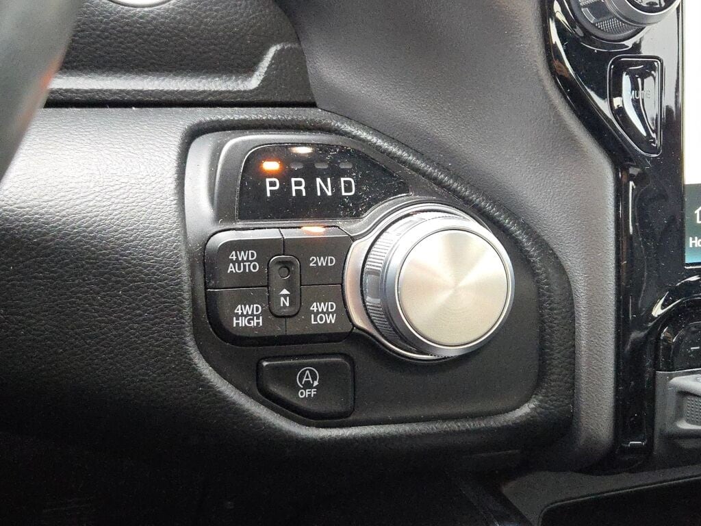 2023 RAM 1500 - Image 26